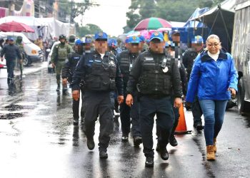 La alcaldía Coyoacán extendió los dispositivos de seguridad para el retiro de chelerías, donde hay venta ilegal de alcohol, y este fin de semana llegó a tianguis, mercados y ferias, así como en vía pública, porque el alcalde Giovani Gutiérrez advirtió que no van a permitir que se induzca a la niñez y a la juventud a truncar su futuro”, FOTO: Especial