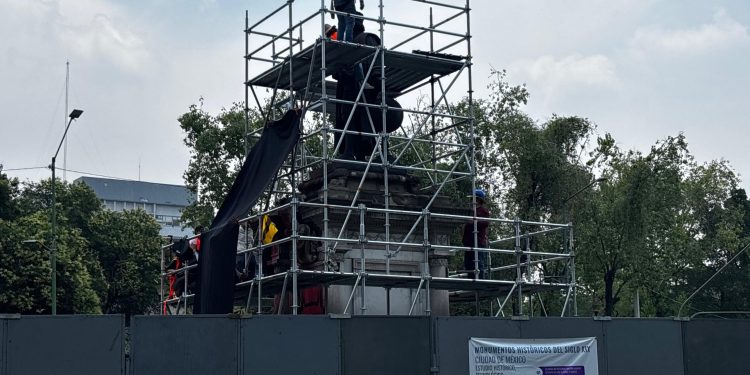 La Alcaldía Cuauhtémoc y el Instituto de Investigaciones Estéticas de la UNAM trabajan en el análisis técnico del Monumento a Cristóbal Colón, como parte de un plan de conservación que permitirá solicitar presupuesto para su restauración.