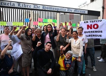 Respalda alcaldesa Ale Rojo de la Vega a vecinos de Tepito ante arbitrariedades.