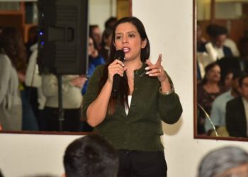 Las leyes en materia de Telecomunicaciones y de Seguridad, y que le daría facultades al Gobierno para conocer la geolocalización o ubicación GPS de cualquier persona, amenazando su privacidad y sus libertades, es reprobable y es un intento autoritario de controlar lo que se dice.