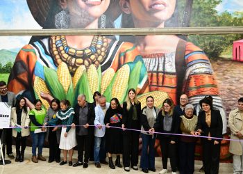 Personas legisladoras del Congreso de la Ciudad de México inauguraron los Murales en Conmemoración de Mujeres Mexicanas, en las instalaciones del órgano legislativo local, obra que se divide en tres murales, abiertos a todo el público.