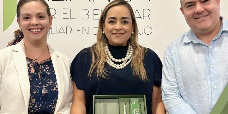 Ven al balance trabajo-Familia como fundamental para familias sanas y felices