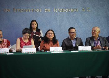 El Bando Número 5, aprobado por el Consejo de la alcaldía, permitirá fortalecer y orientar con mayor visión la planificación urbana hacia un modelo de desarrollo económico basado en criterios de responsabilidad ambiental, sostuvo la alcaldesa Aleida Alavez Ruiz.