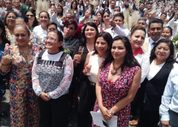 En el ex Convento de Culhuacán, más de 300 parejas contrajeron matrimonio civil teniendo como madrina de honor a la Alcaldesa de Iztapalapa, Aleida Alavez Ruiz.