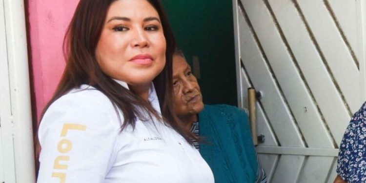 Aquí lo advertimos desde el 19 de mayo pasado: en su afán de imponer de manera autoritaria sus proyectos de Participación Ciudadana, incluso en contra de la voluntad popular que violenta los principios de Morena, la alcaldesa de Iztacalco, Lourdes Paz no ha tenido el menor rubor de mentir abiertamente, lo que incluso le ha provocado ya un conflicto social creciente en la demarcación que encabeza. FOTO: Cuartoscuro