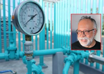 Por más de 400 años hemos extraído agua del subsuelo de la Ciudad de México, por lo que es necesario tener un plan integral para que el agua de lluvia pueda ser reinsertada y así evitar que se siga inundando la capital, apunta Roberto Constantino Toto, coordinador de la Red de Investigación en Agua de la Universidad Autónoma Metropolitana (UAM). FOTOS: UAM / Especial