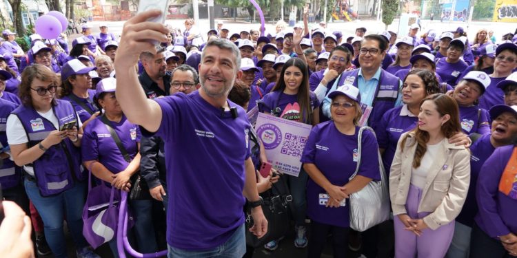Mauricio Tabe, alcalde de Miguel Hidalgo encabezó el arranque de los “Viernes Violeta”, un programa con el que fortalecerá las acciones para prevenir y erradicar la violencia de género, brindando apoyo psicológico y jurídico, talleres y canalización a todas las colonias.