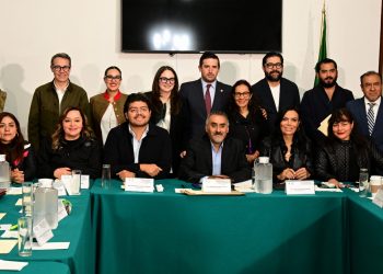 Las Comisiones Unidas de Administración y Procuración de Justicia y de Normatividad, Estudios y Prácticas Parlamentarias del Congreso local aprobaron el dictamen a la iniciativa para reformar diversas disposiciones de la Ley Orgánica del Poder Judicial de la Ciudad de México, propuesta por la jefa de gobierno Clara Marina Brugada Molina. FOTO: Especial