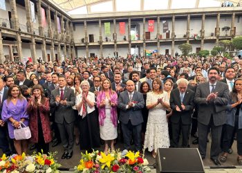 Embajadoras y embajadores de Guatemala, El Salvador, Honduras, Nicaragua y Costa Rica encabezaron la ceremonia inaugural, por el 204 aniversario de la Independencia de Centroamérica. FOTO: Especial