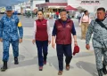 La presidenta de México, Claudia Sheinbaum Pardo; y el gobernador de Hidalgo, Julio Menchaca Salazar; encabezaron una gira de trabajo por los municipios de Huehuetla y Tianguistengo, con el objetivo de dialogar con la gente, supervisar las acciones de apoyo y fortalecer la coordinación interinstitucional para atender esta emergencia. FOTO: Especial