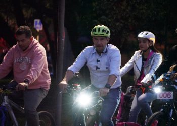 Tabe encabeza rodada nocturna en Panteón Civil de Dolores