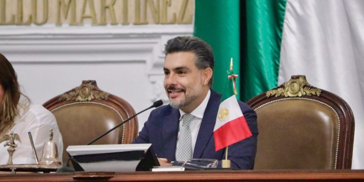 El presidente de la Mesa Directiva del Congreso de la Ciudad de México, Jesús Sesma dice que, debido a la política de austeridad y tras la fusión administrativa van a ejercer con eficiencia los recursos de las áreas de Comunicación Social y del Canal de Televisión, y en general todas las erogaciones del Legislativo para el 2026.