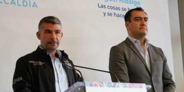 En la disputa por la candidatura del PAN a la codiciada Alcaldía Miguel Hidalgo ya hay una definición importante: la diputada Laura Álvarez no va, y está pendiente que la dirigencia panista decida si van con candidata o candidato. FOTO: Especial - Mauricio Tabe con César Garrido.