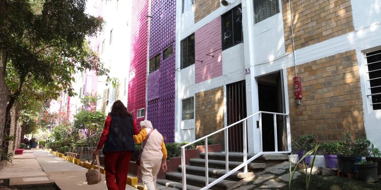 Rehabilita Brugada tres unidades habitacionales con programa Otoch