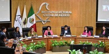 Los diputados integrantes del Comité del Canal del Congreso de la Ciudad de México están molestos con el director general de esa señal televisiva, Jorge Armando Rocha, porque no tuvo ni la delicadeza de someter a su consideración designaciones que ellos deben autorizar. FOTO: Especial