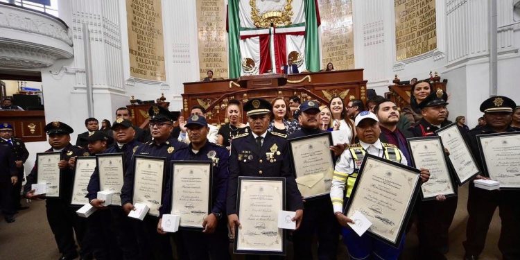 El Congreso de la Ciudad de México se erigirá este martes en magnánimo de condecoraciones, pues va a entregar 79 medallas al mérito, en distintas categorías. FOTO: Especial