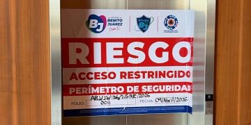 Derivado de los acontecimientos ocurridos el pasado 6 de abril en los elevadores de la Torre Residencial Mítikah, la alcaldía Benito Juárez informa que se procedió a realizar una inspección técnica el martes 7 de abril en la que se determinó restringir la operación de siete elevadores y un montacargas. FOTO: Especial
