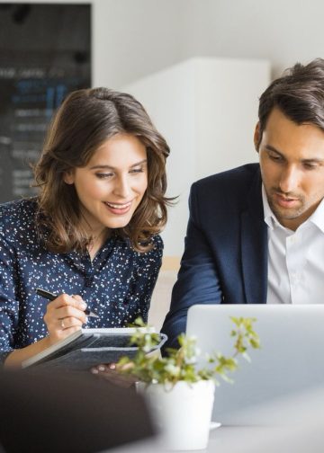 En este sentido, los expertos subrayaron que el empresario mexicano ha demostrado resiliencia y capacidad de adaptación, especialmente tras enfrentar retos como los aranceles y cambios en el entorno internacional. FOTO: Especial / SOC