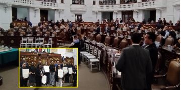 Pero hay tristes y lamentables excepciones, como el caso del Congreso de la Ciudad de México, donde no se les dio preferencia, a pesar de que ahí se crean las leyes. Este martes, en el Palacio de Donceles, los legisladores entregaron 84 medallas al Mérito en diferentes disciplinas, actividades profesionales y causas sociales. En total 13 diferentes áreas. FOTO: CDMX Magacín / Especial