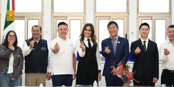 Ale Rojo fortalece alianzas con la comunidad china rumbo al Mundial