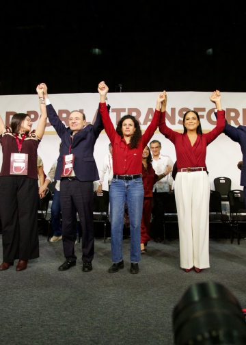 Bejarano no debería transitar hacia alguna candidatura, después de que el domingo Montiel –acaso la alumna más destacada de esa escuela de las ligas donde la especialidad son los asuntos pecuniarios– aseveró que van a cuidar que todos los candidatos que postulen el próximo año deben estar limpios.