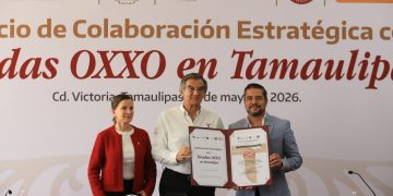 Al atestiguar el anuncio de inversión por 300 millones de pesos y la apertura de 60 nuevas tiendas de la cadena OXXO en el estado -que generarán 450 empleos directos-, el gobernador de Tamaulipas, Américo Villarreal Anaya, sostuvo que esta decisión refleja la confianza de las empresas en las condiciones de desarrollo y seguridad que hay en la entidad. FOTO: Especial