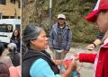 El oportunismo de algunos políticos y el desinterés de otros lo único que hace es reflejarlos tal cual son. El fenómeno natural que azotó a Cuajimalpa el lunes de la semana pasada, que afectó a más de 3 mil personas, sacó el cobre de las diputadas Janette Guerrero y Rosario Morales, quienes fueron a dar donativos para los damnificados, pero le pusieron su “marca”. FOTOS: Especial / CDMX Magacín